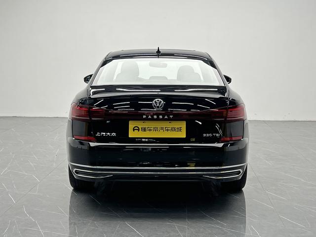 Volkswagen Passat (North America and China) 2023 thumb 4