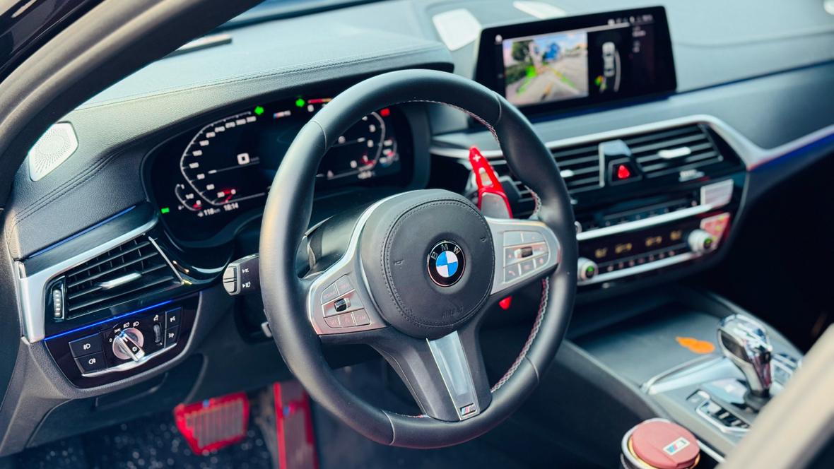 BMW 5 серии 2018 thumb 10