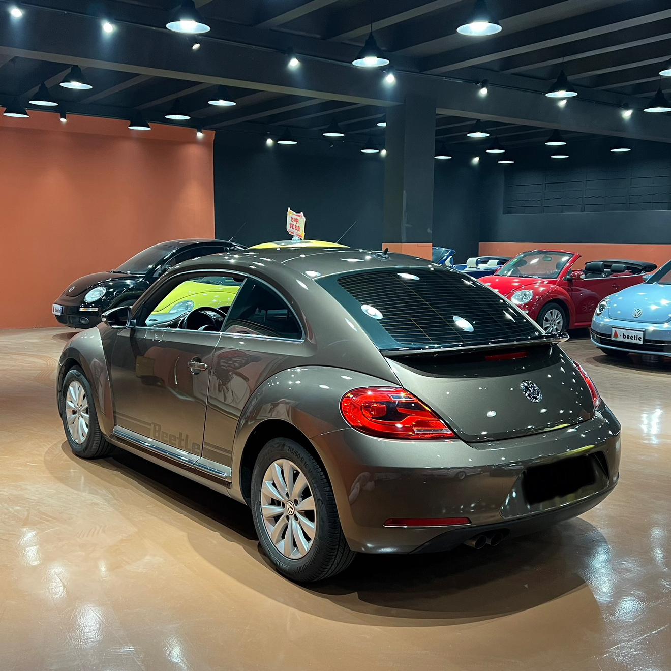 Volkswagen Beetle 2013 thumb 2