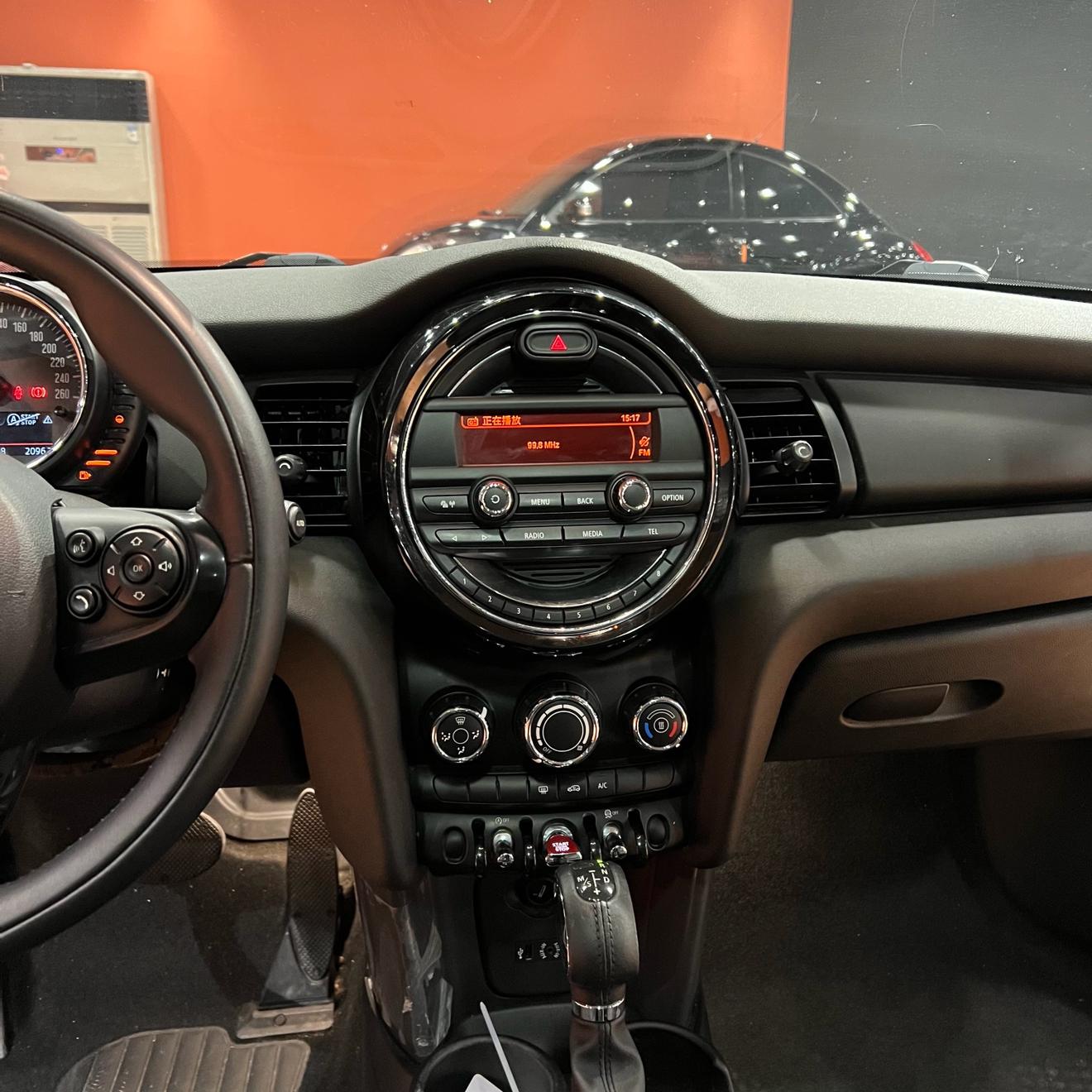 Mini Hatch 2014 thumb 7