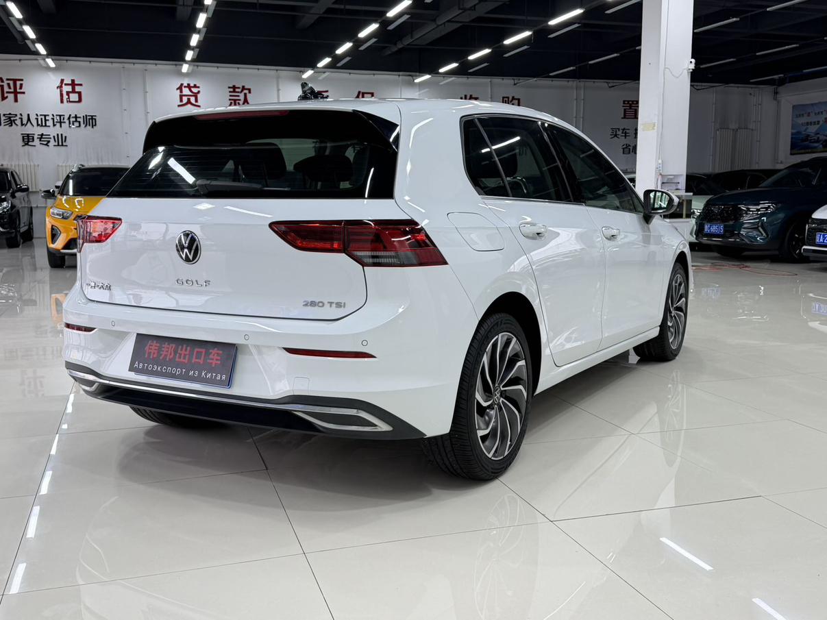 Volkswagen Golf Sportsvan 2023 thumb 4