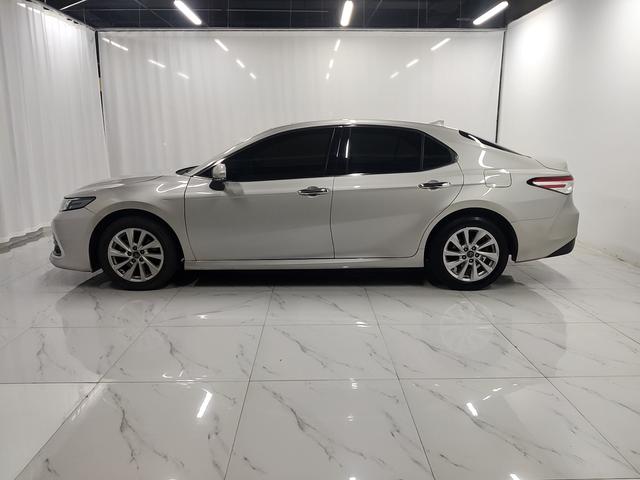 Toyota Camry 2022 thumb 2