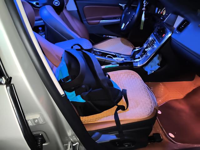 Volvo S60 2019 thumb 9