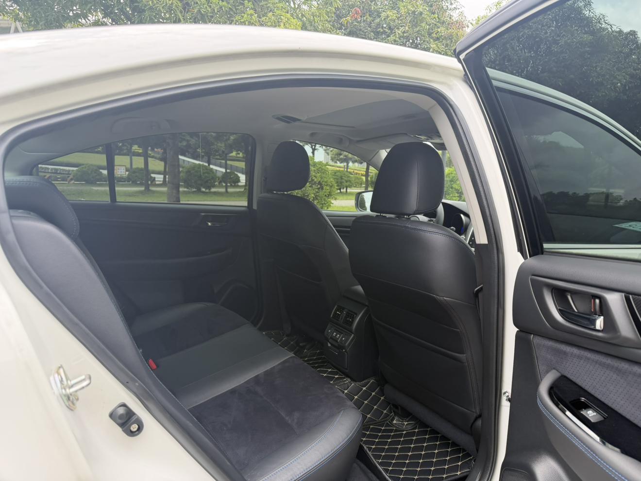 Subaru Legacy 2020 thumb 10