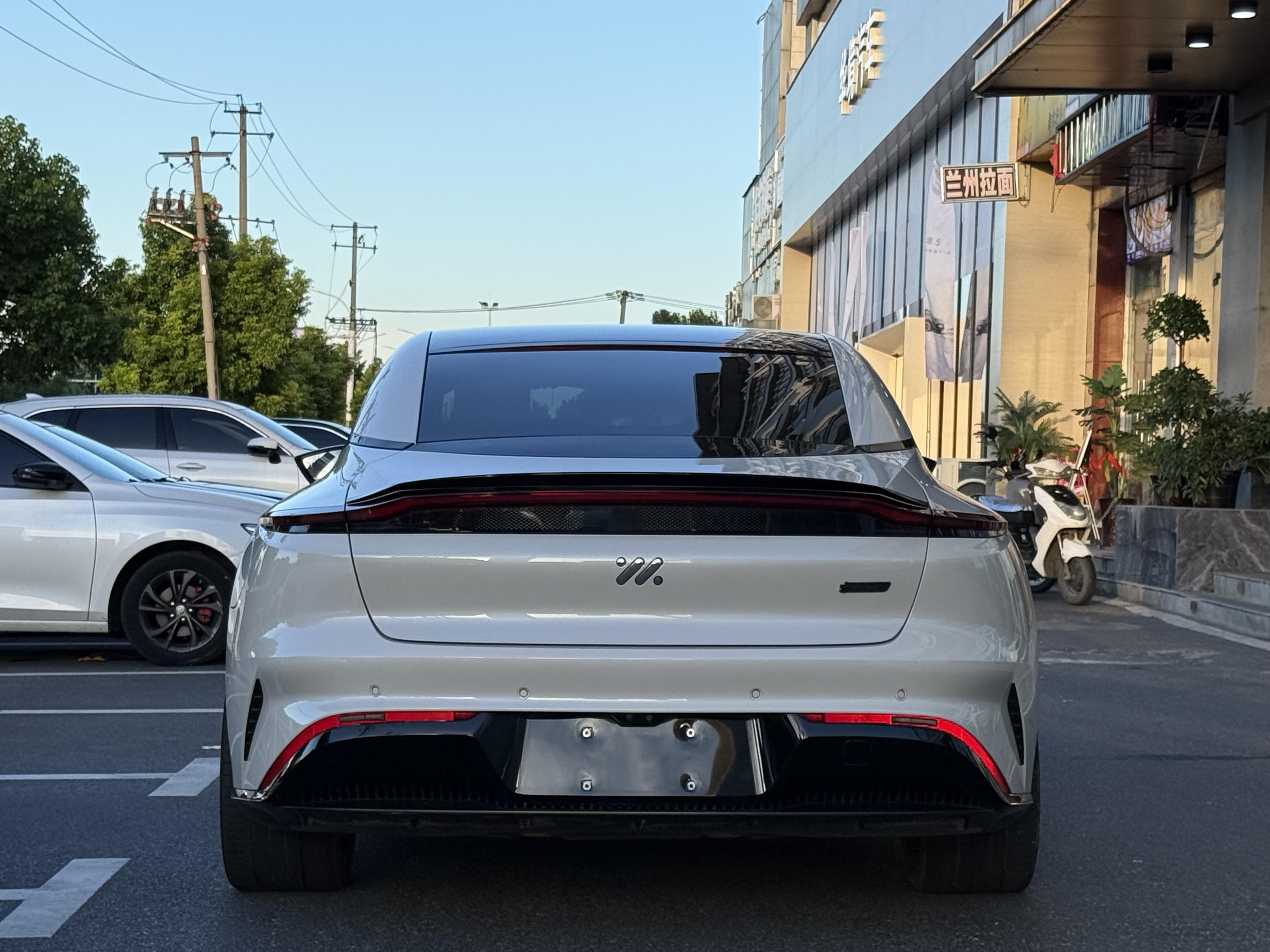 IM Motors (Zhiji) L7 2022 thumb 4