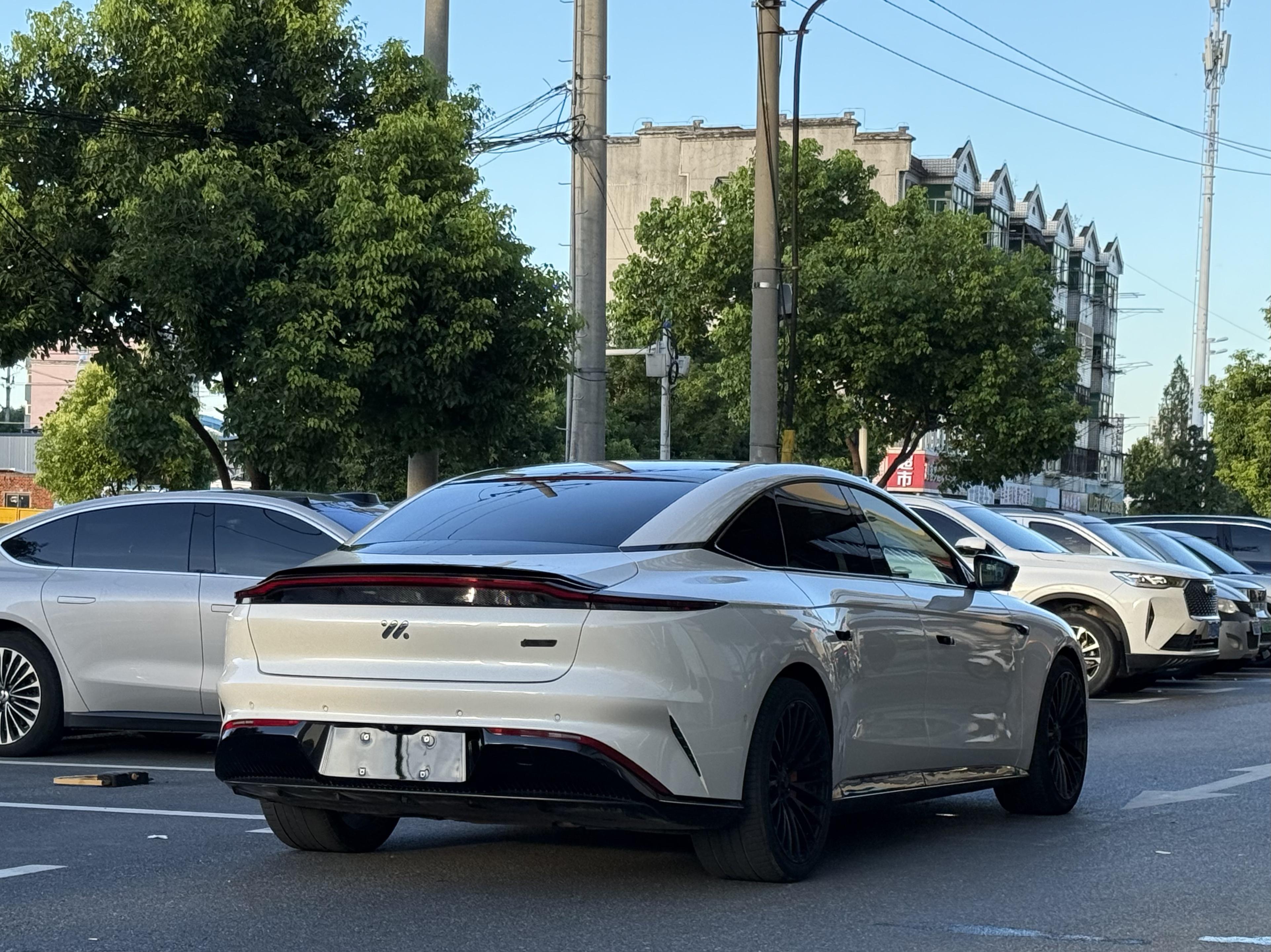 IM Motors (Zhiji) L7 2022 thumb 5
