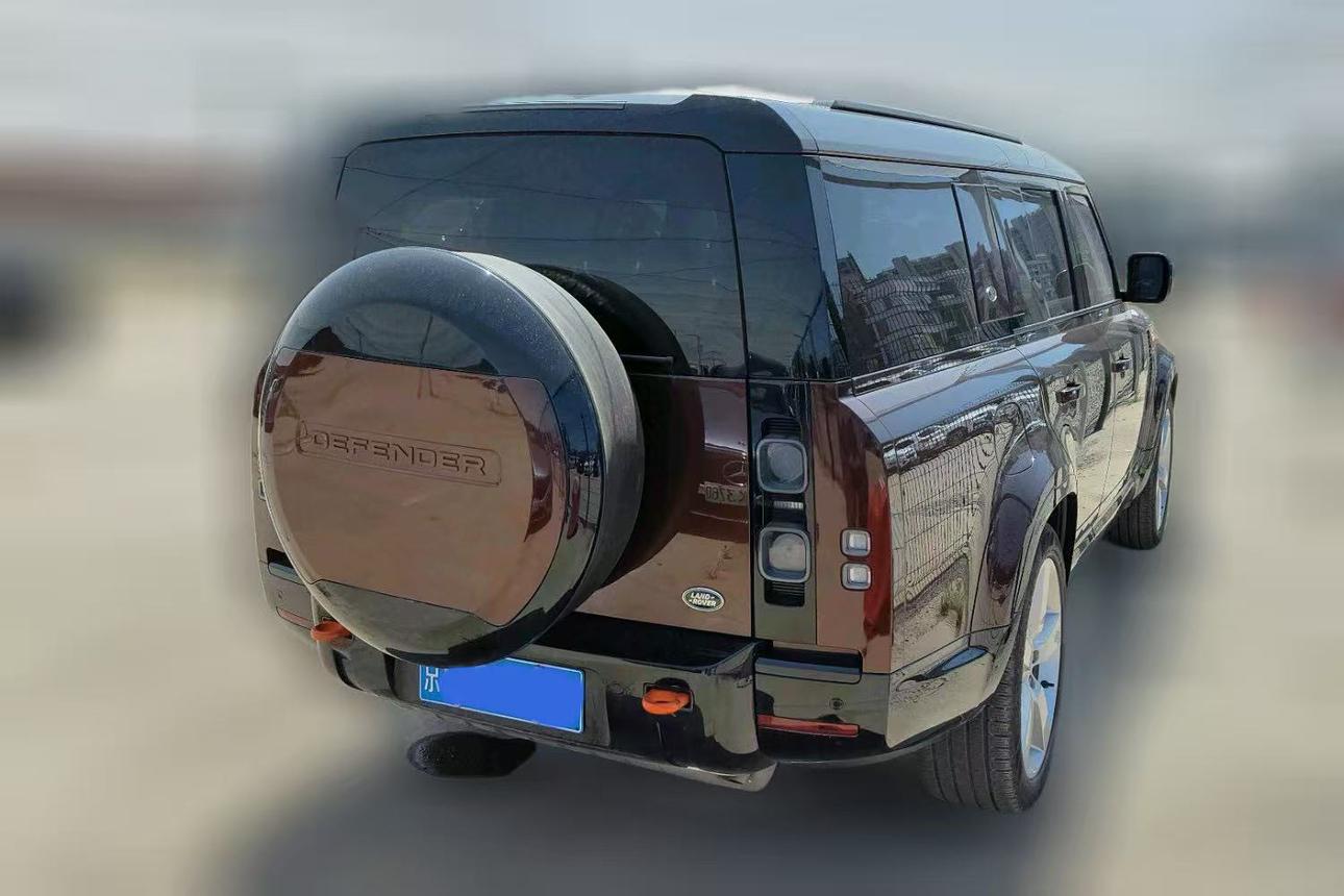 Land Rover Defender 2023 thumb 9