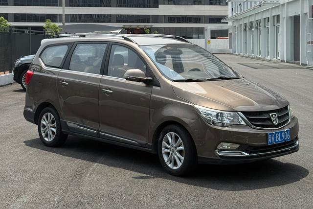 Baojun 730 2016 thumb 9