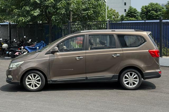 Baojun 730 2016 thumb 10