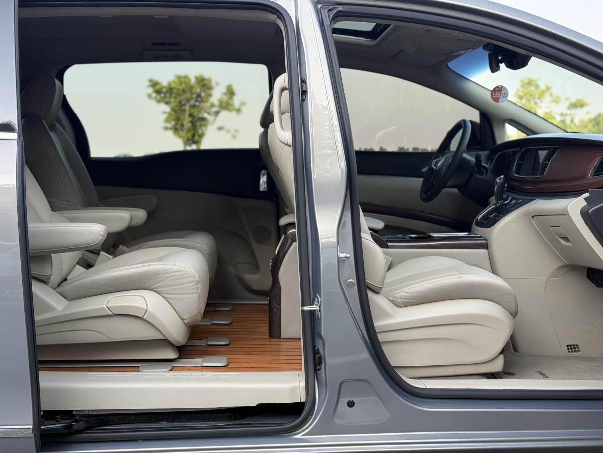 Buick GL8 2018 thumb 9