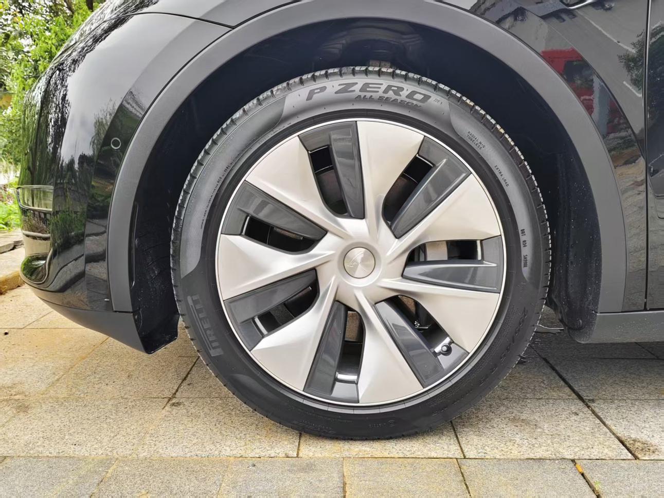 Tesla Model Y 2021 thumb 7