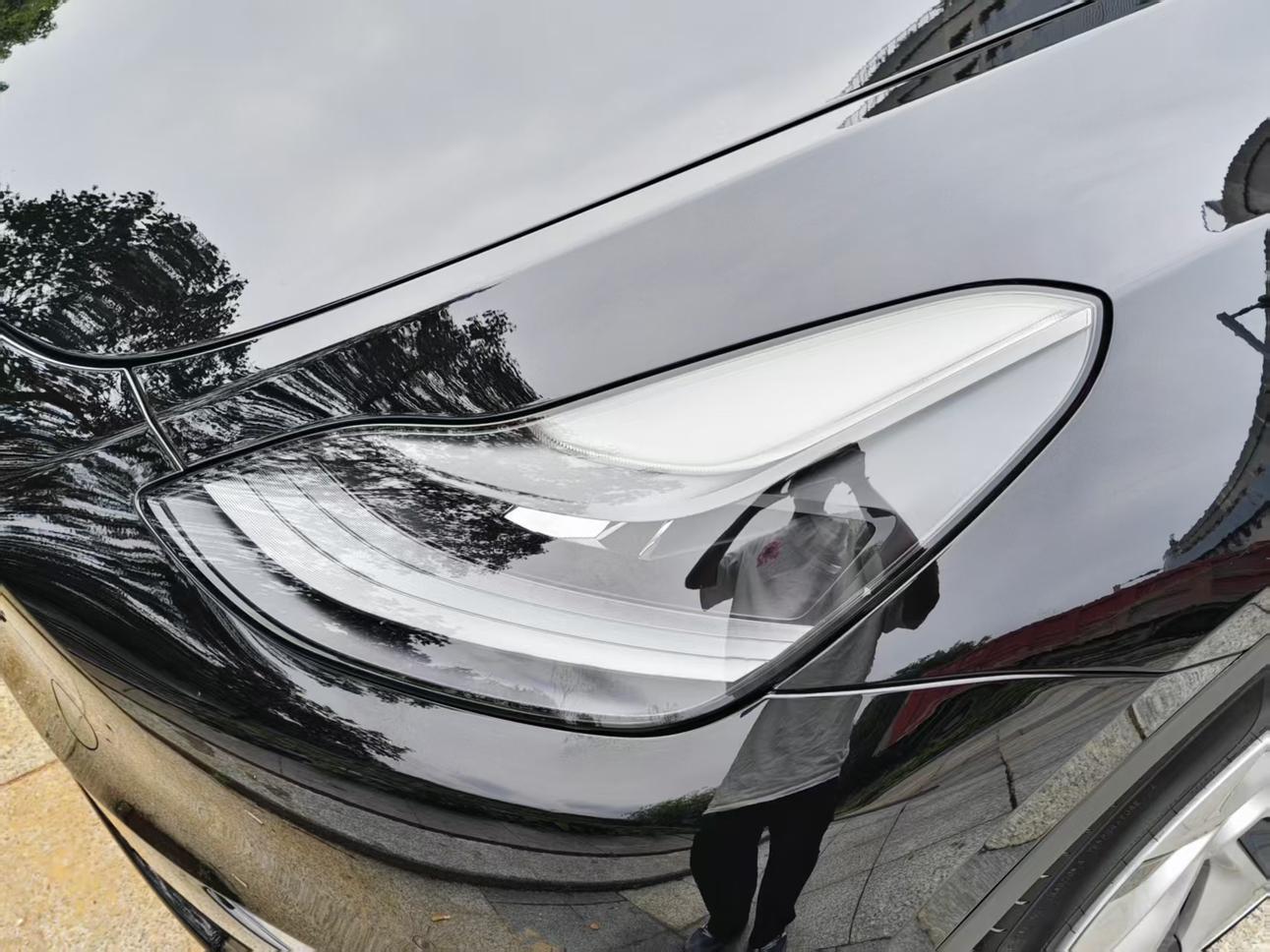 Tesla Model Y 2021 thumb 9