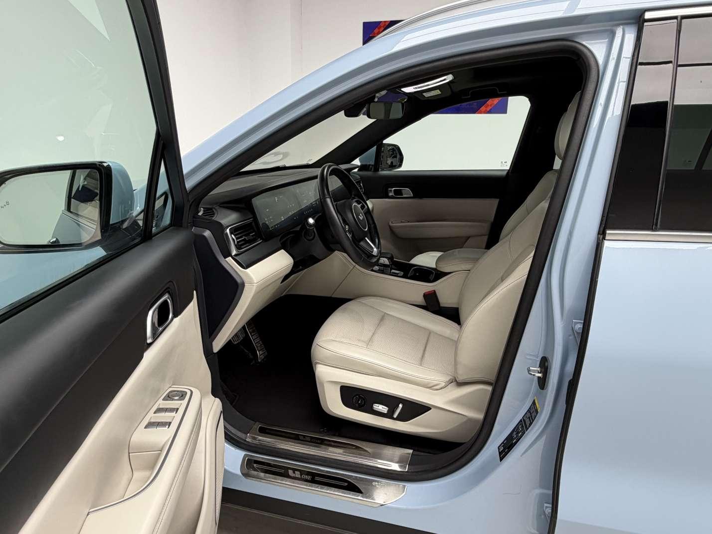 Lixiang (Li Auto) One 2021 thumb 11
