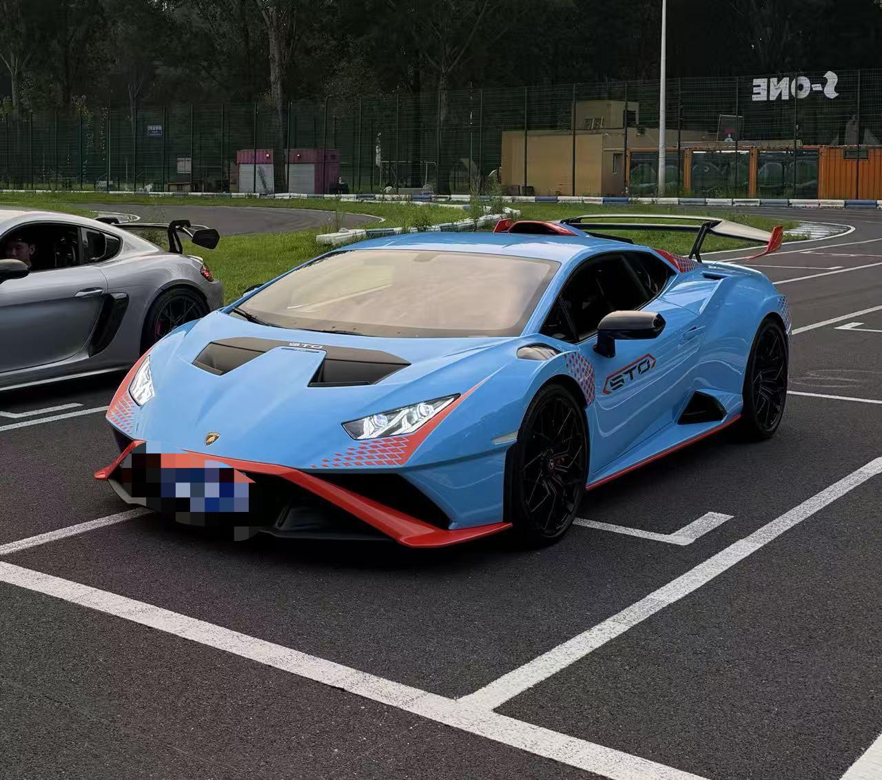 Lamborghini Huracán 2021 thumb 8