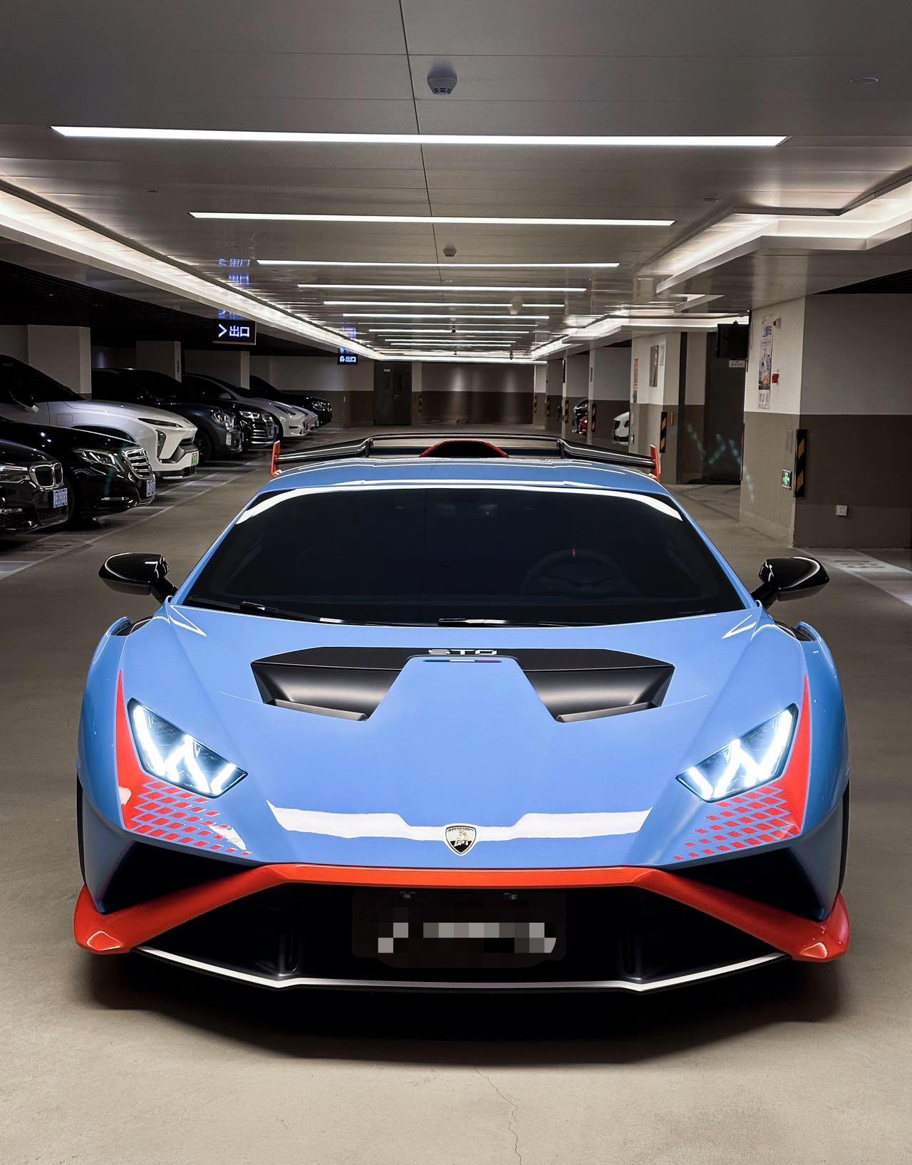 Lamborghini Huracán 2021 thumb 10