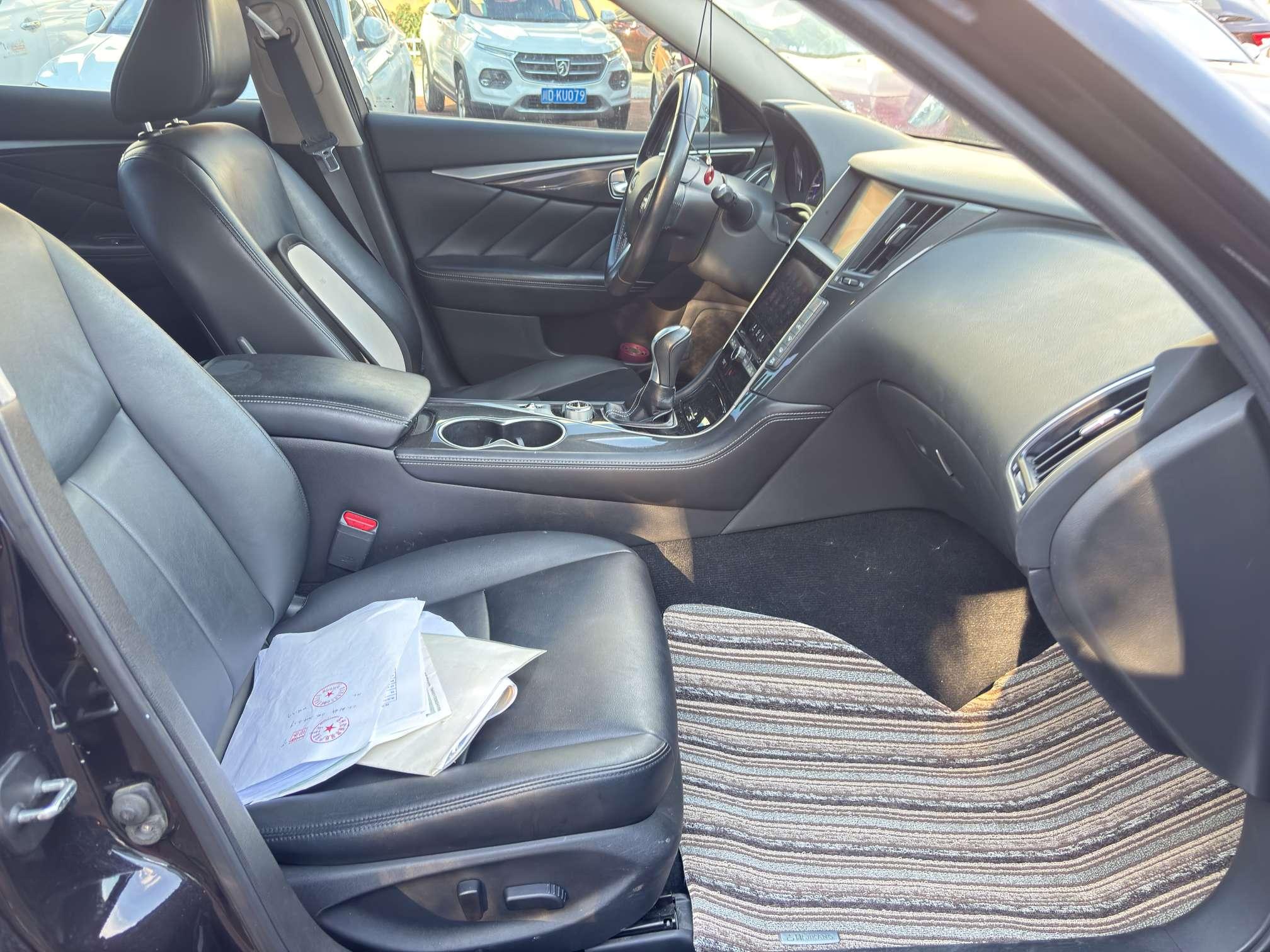 Infiniti Q50L 2016 thumb 3