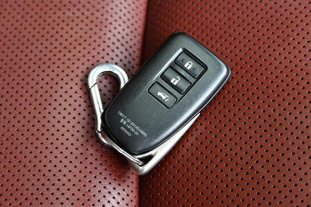 Lexus LX 2019 thumb 9