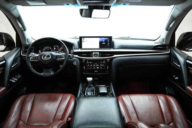 Lexus LX 2019 thumb 12