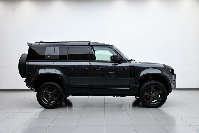 Land Rover Defender 2023 thumb 6