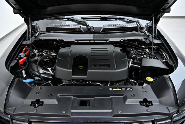 Land Rover Defender 2023 thumb 8