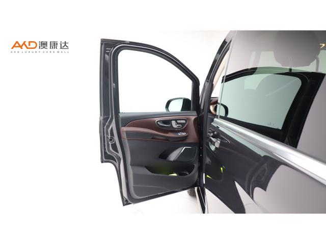 Mercedes-Benz V-Класс 2022 thumb 9