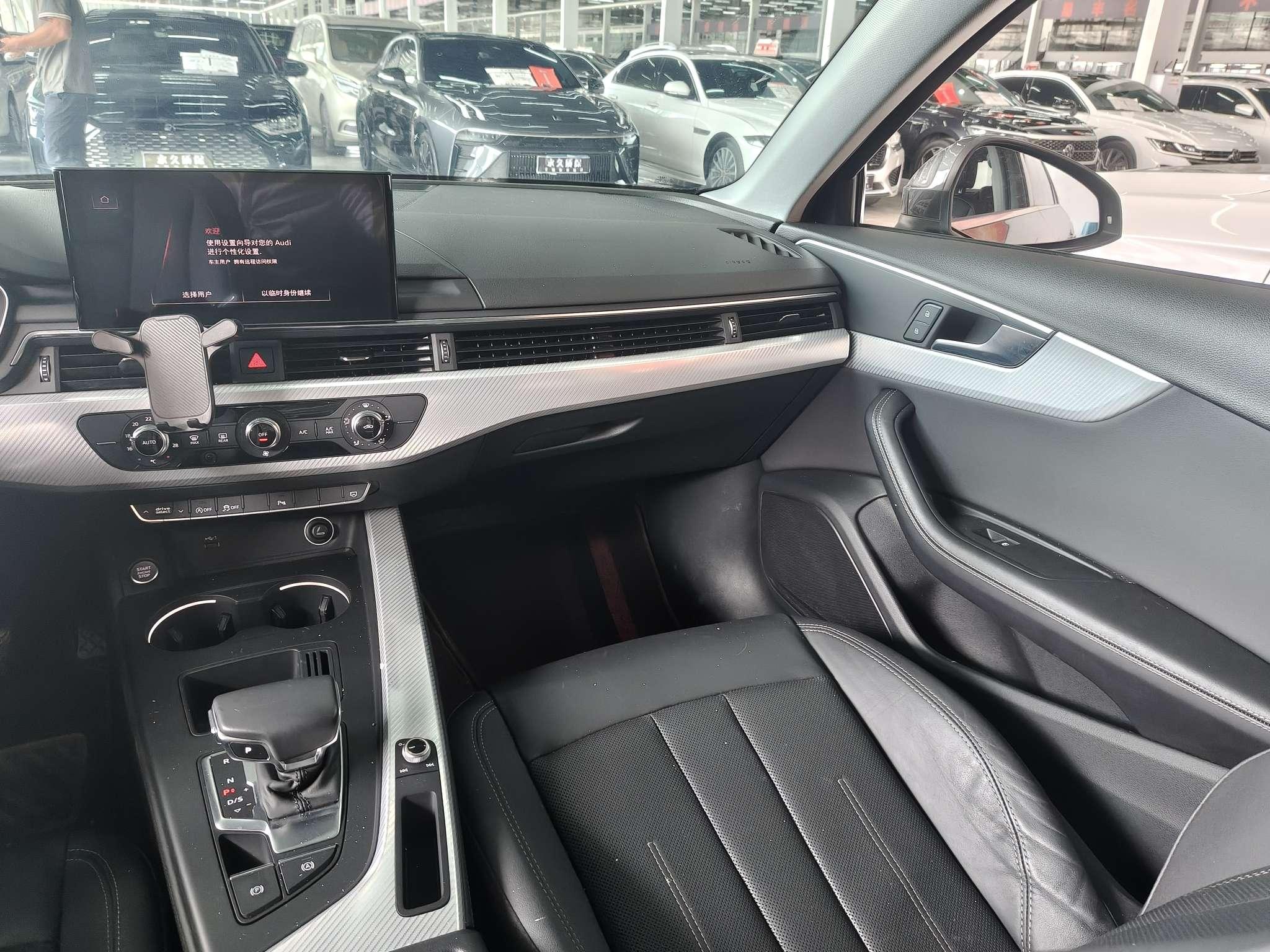 Audi A4 2020 thumb 7