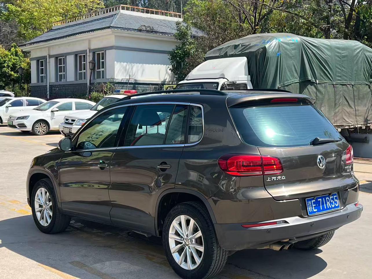 Volkswagen Tiguan 2017 thumb 11