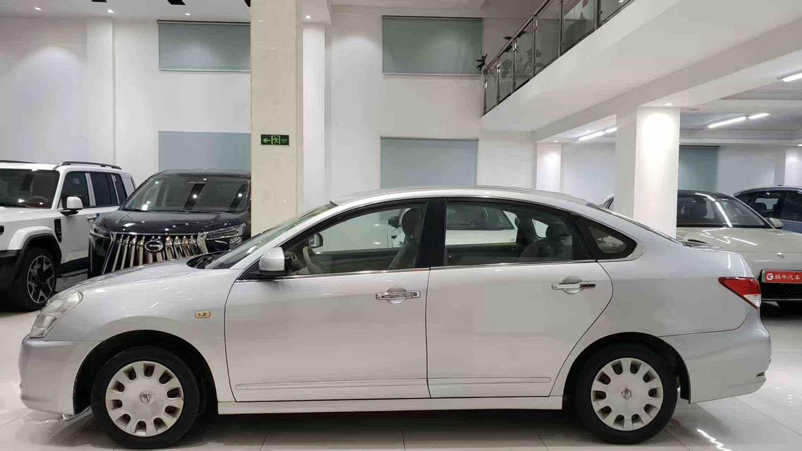 Nissan Sylphy 2016 thumb 2