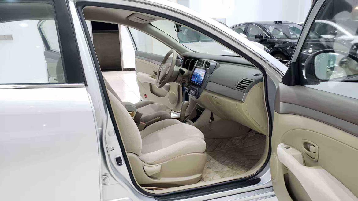 Nissan Sylphy 2016 thumb 8
