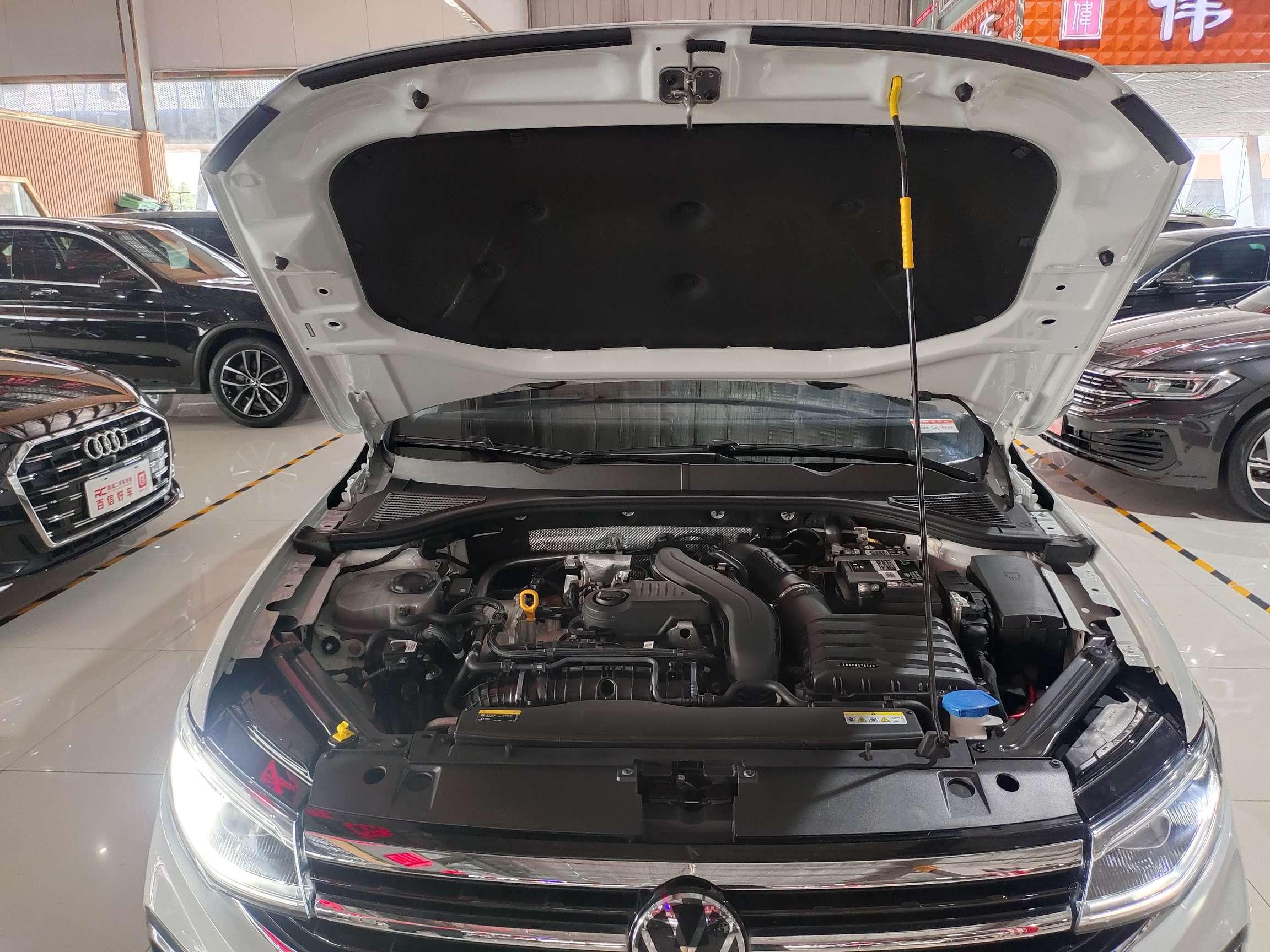 Volkswagen Bora 2023 thumb 2
