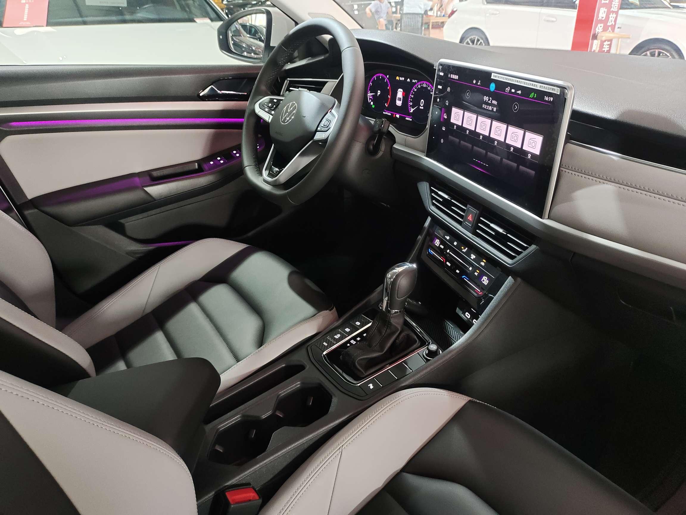 Volkswagen Bora 2023 thumb 6