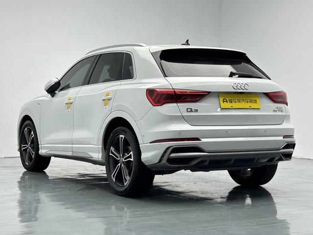 Audi Q3 2023 thumb 3