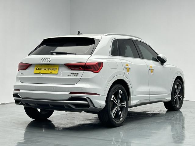 Audi Q3 2023 thumb 5