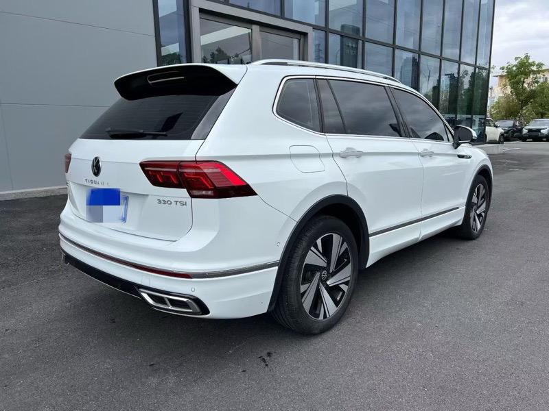 Volkswagen Tiguan 2023 thumb 3