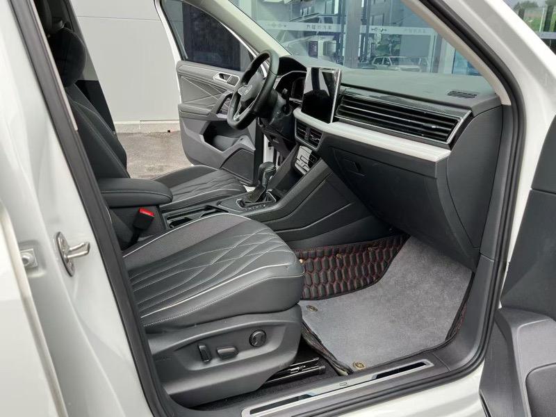 Volkswagen Tiguan 2023 thumb 4