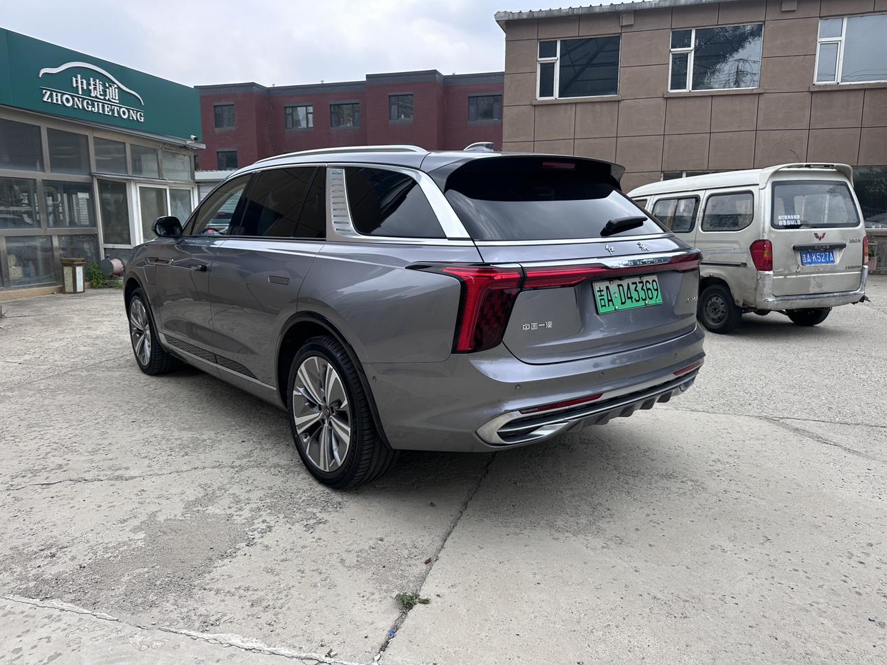 Hongqi E-HS9 2020 thumb 2