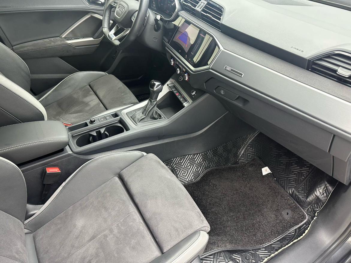 Audi Q3 2022 thumb 3