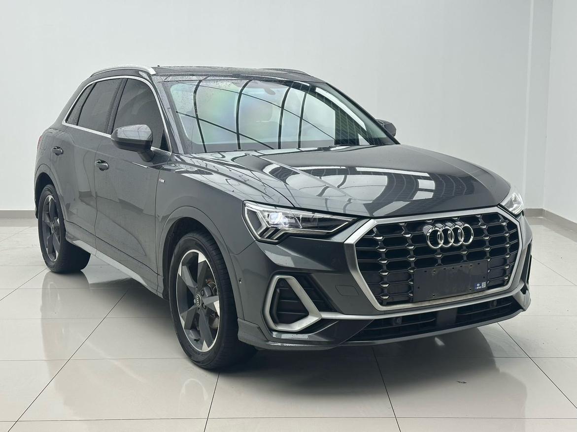 Audi Q3 2022 thumb 10