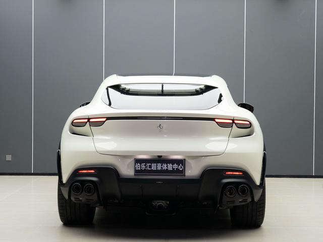 Ferrari Purosangue 2023 thumb 2