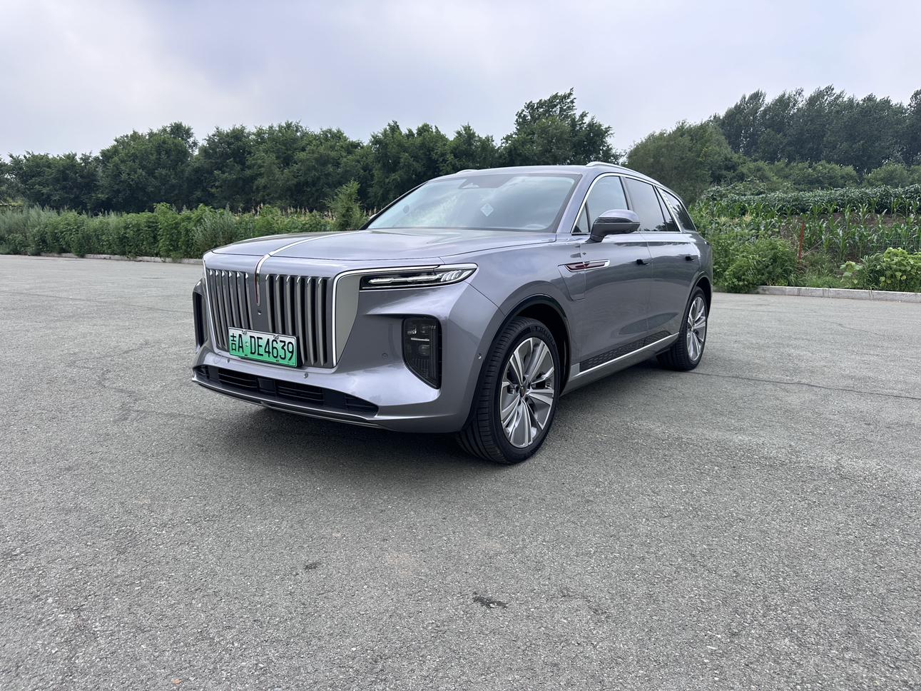 Hongqi E-HS9 2022 thumb 10