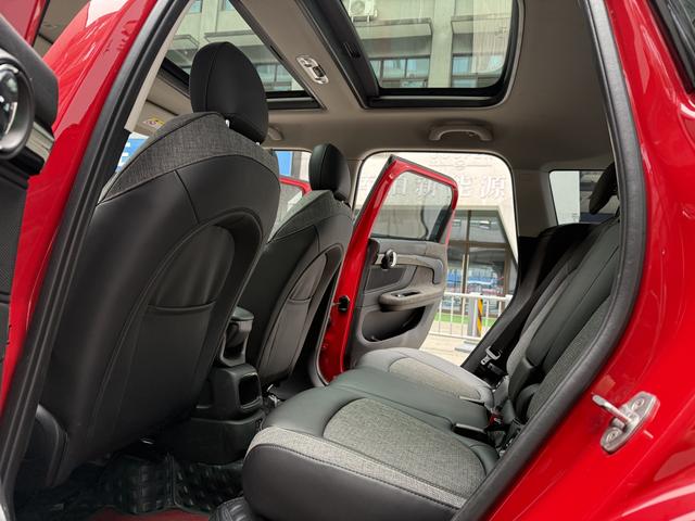 Mini Countryman 2019 thumb 11