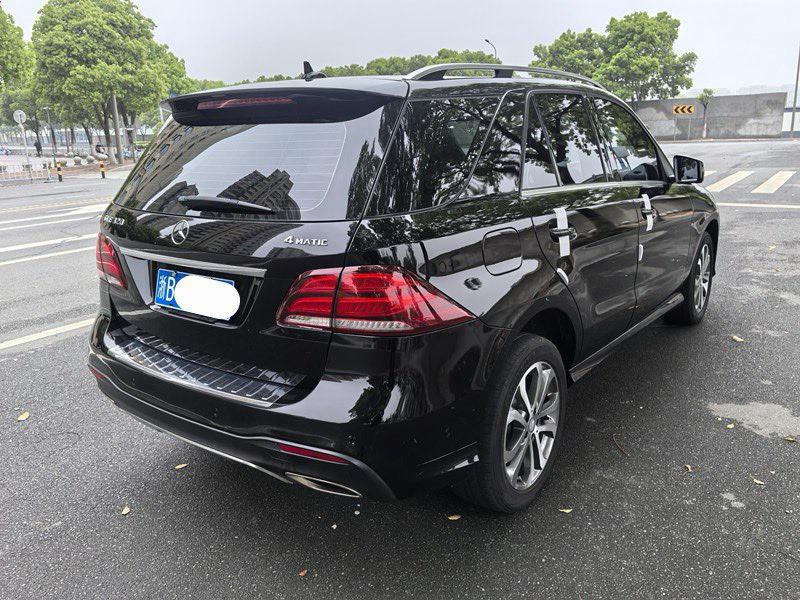 Mercedes-Benz GLE 2016 thumb 5