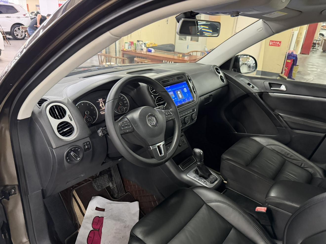 Volkswagen Tiguan 2017 thumb 11