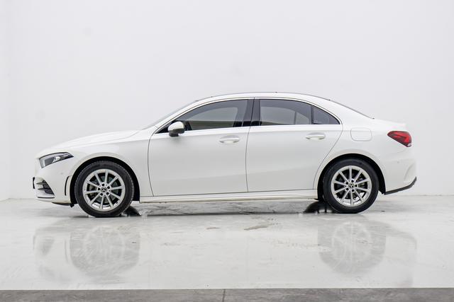 Mercedes-Benz A-Класс 2022 thumb 2