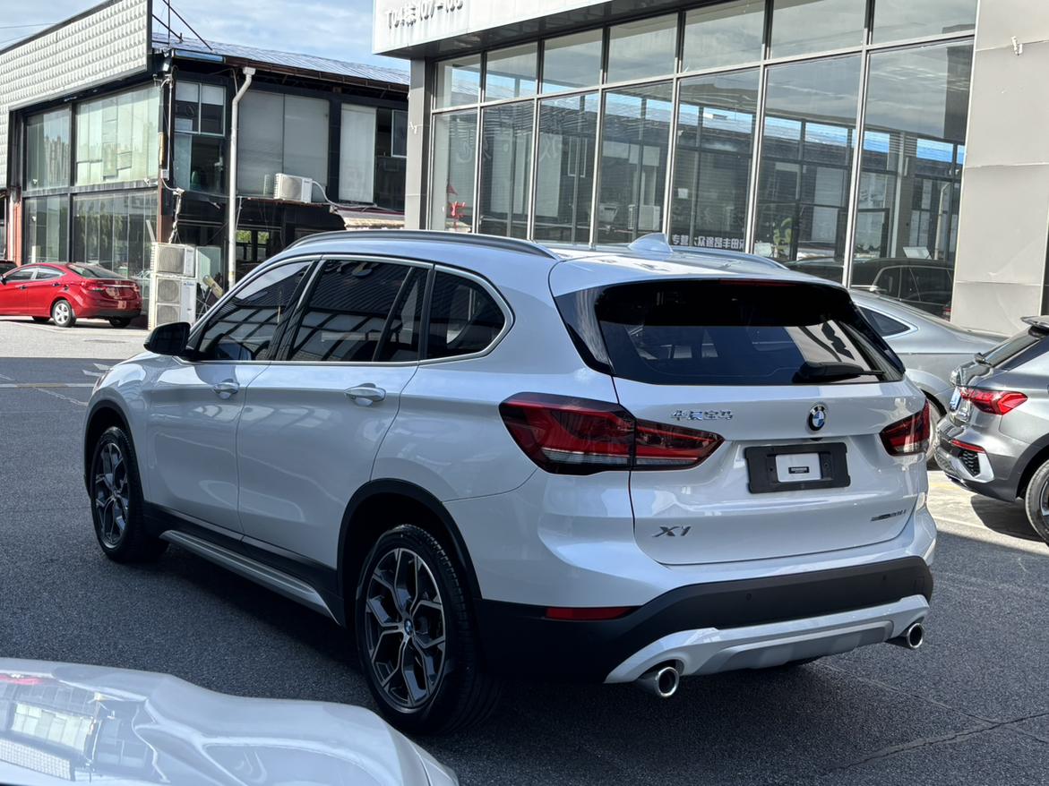 BMW X1 2022 thumb 2