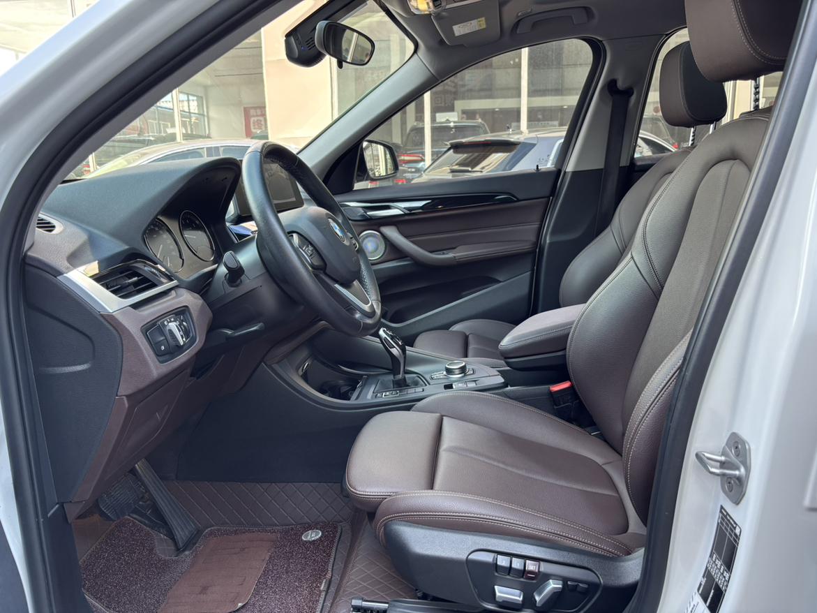 BMW X1 2022 thumb 9