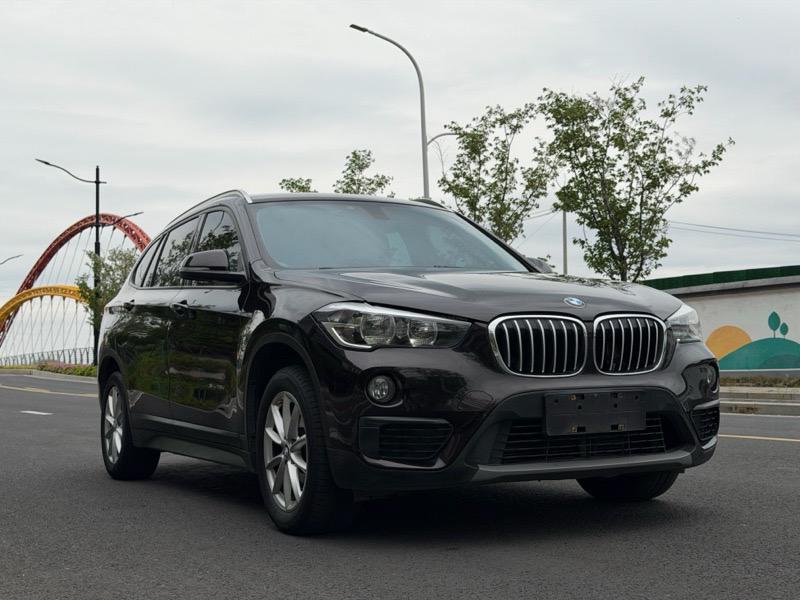 BMW X1 2016 thumb 11