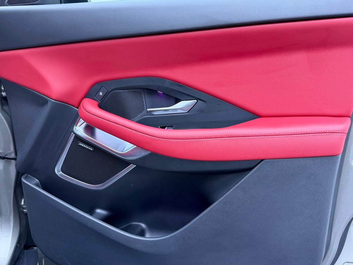 Jaguar E-Pace 2024 thumb 6