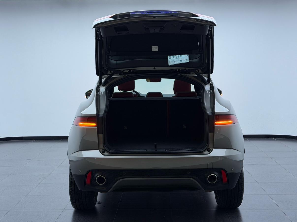 Jaguar E-Pace 2024 thumb 8