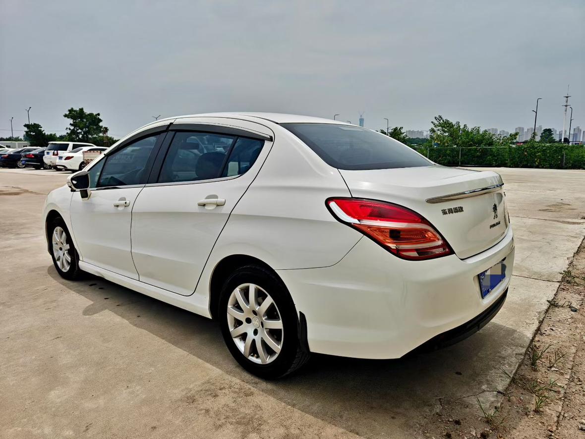 Peugeot 308 2014 thumb 2